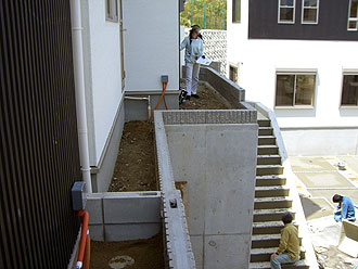 �E�b�h�f�b�L�{�H��